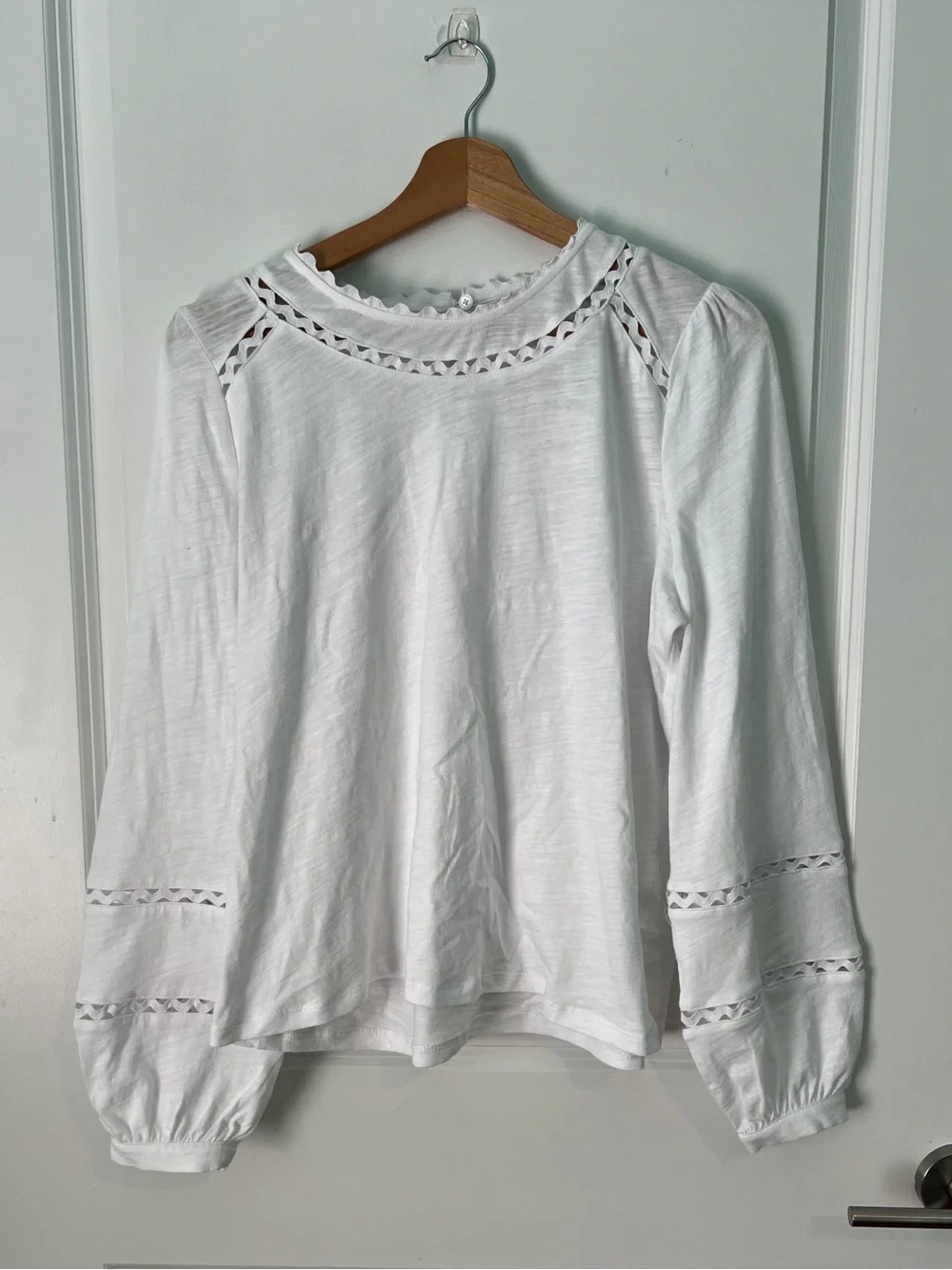Boden Women’s White Eyelet-Trim Long Sleeve Top SZ 10 Coastal Vacation